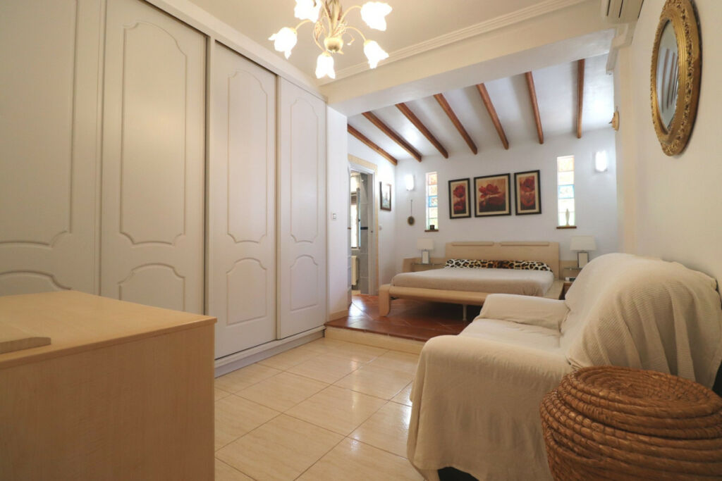 Detached Villa Algorfa Alicante - image 26