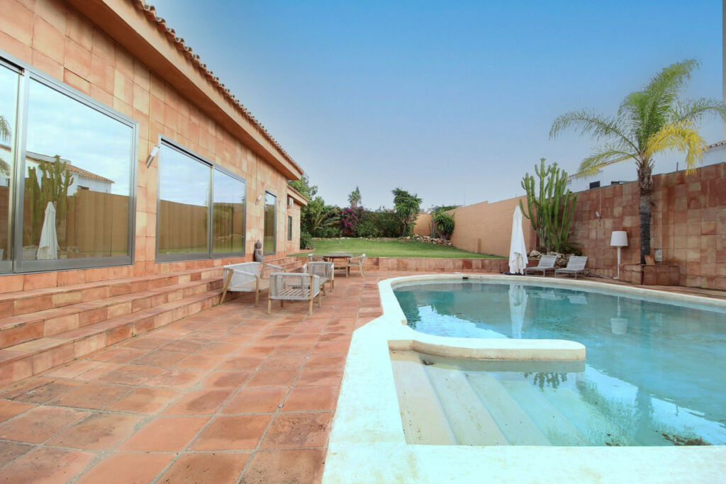 Detached Villa Atalaya Málaga - image 25