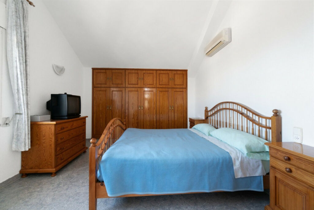 Detached Villa La Veleta Alicante - image 26