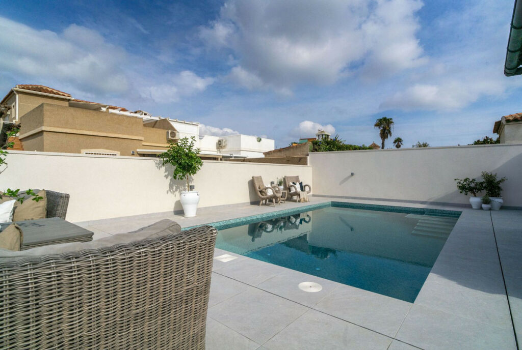 Semi-Detached House La Siesta Alicante - image 26
