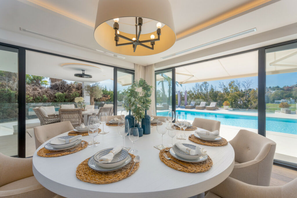 Detached Villa Nueva Andalucía Málaga - image 26