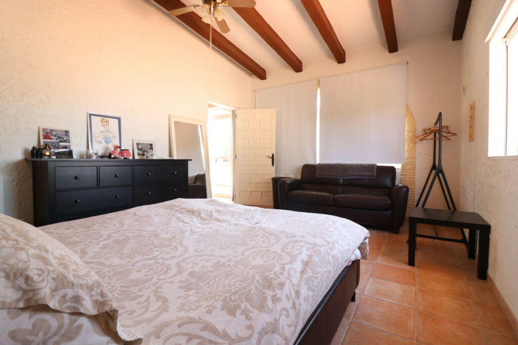 Detached Villa Heredades Alicante - image 32
