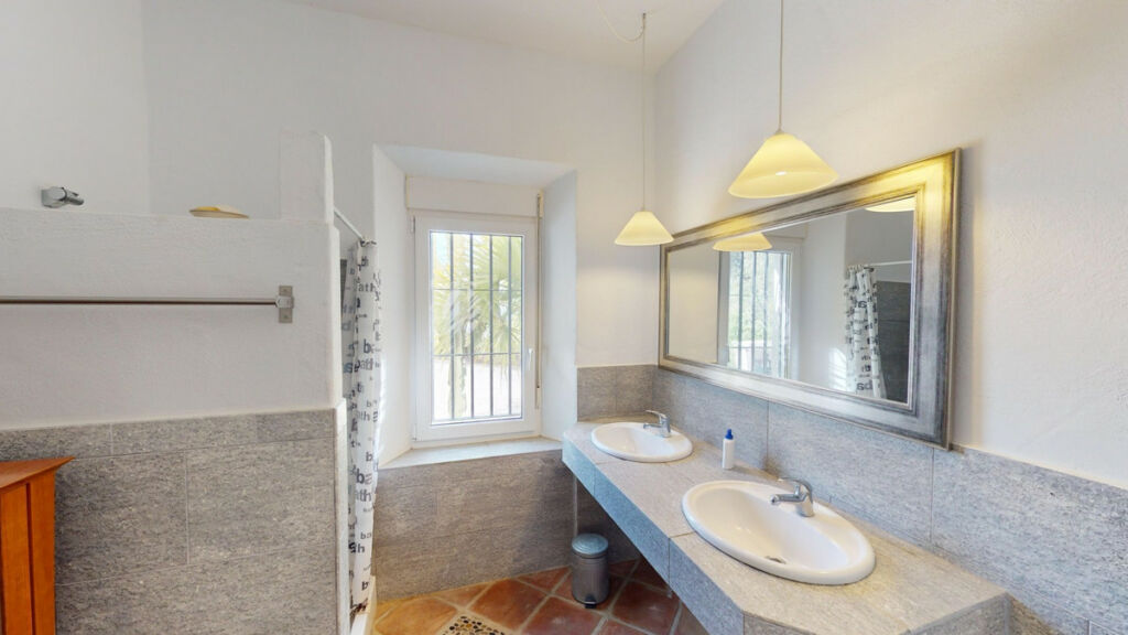 Detached Villa Benajarafe Málaga - image 27