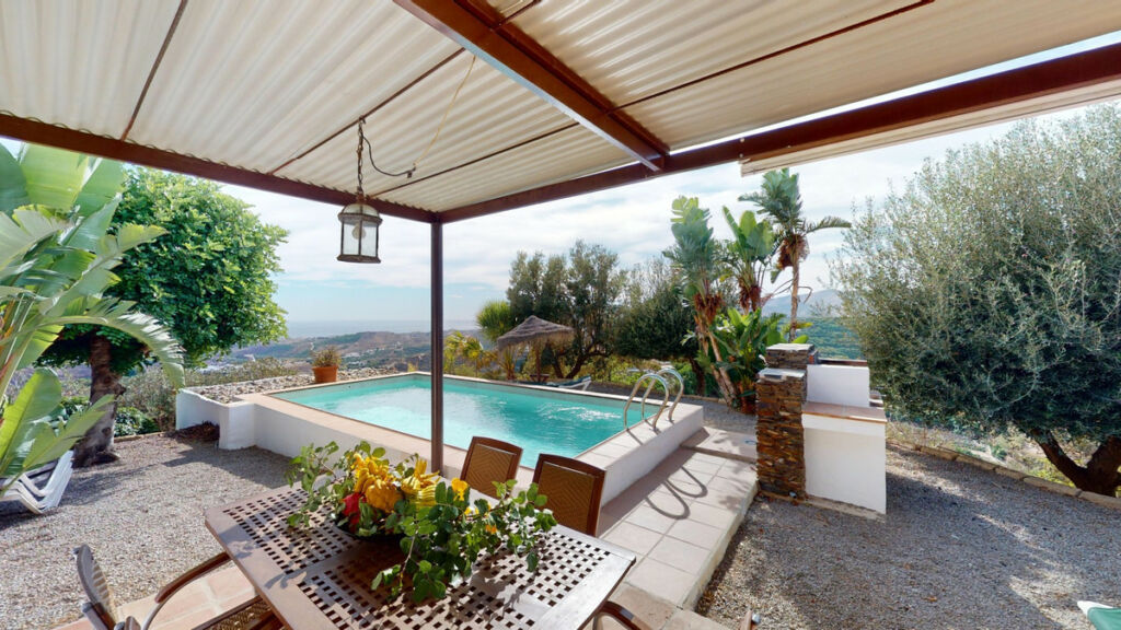 Detached Villa Benajarafe Málaga - image 28