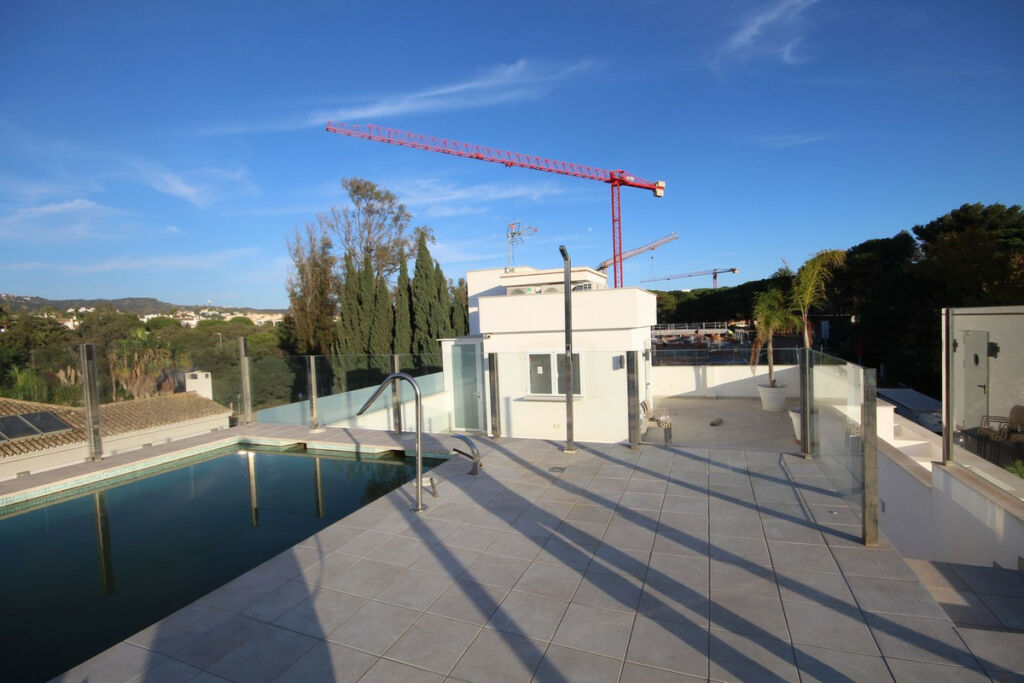Detached Villa Elviria Málaga - image 28
