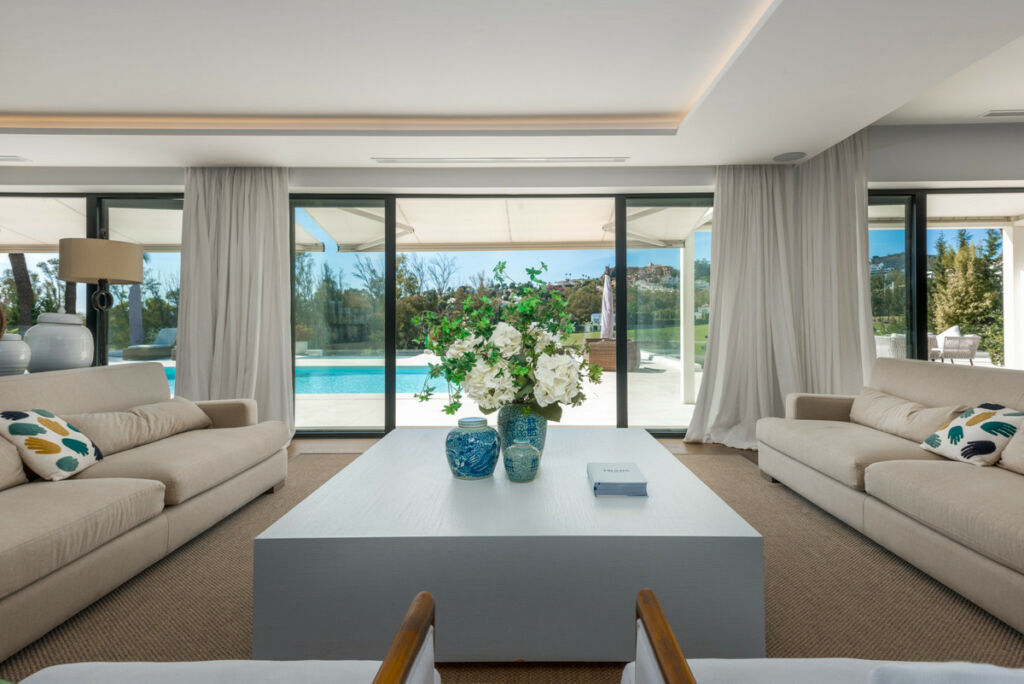 Detached Villa Nueva Andalucía Málaga - image 28