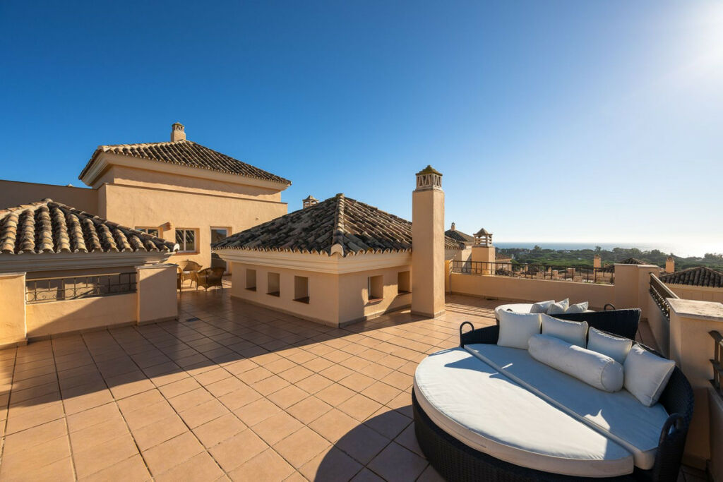 Penthouse Duplex Elviria Málaga - image 22