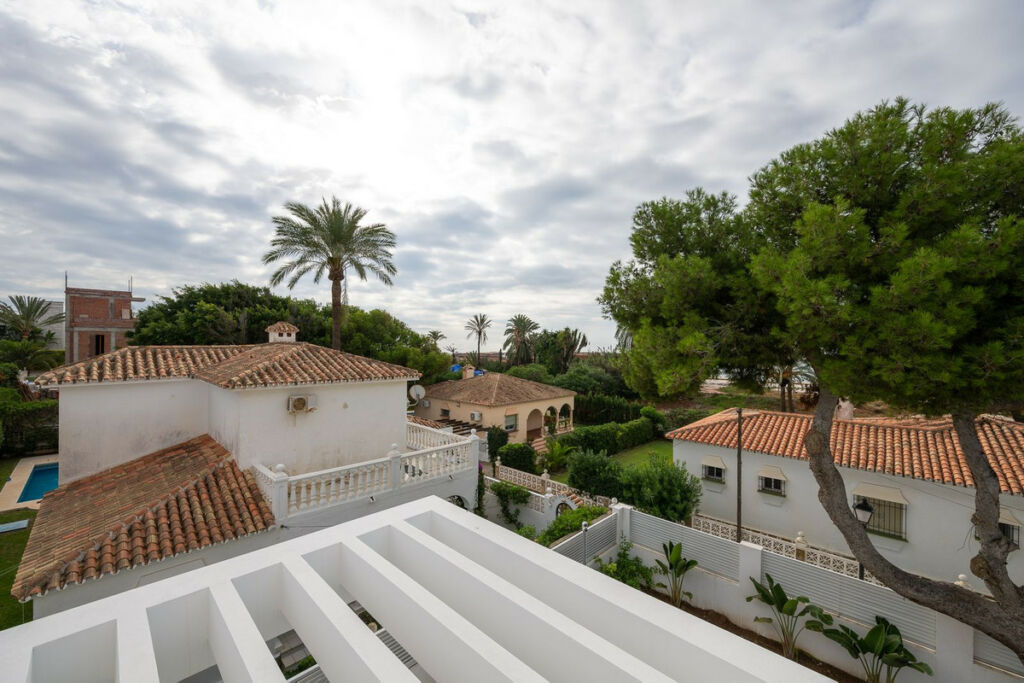 Detached Villa Marbesa Málaga - image 29