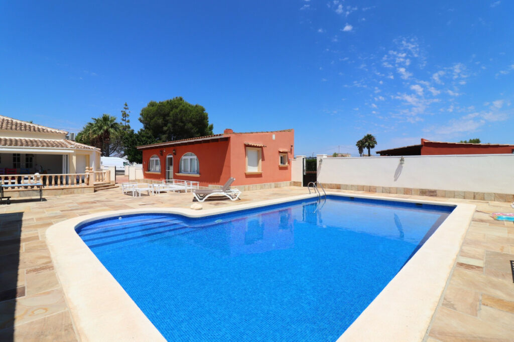 Detached Villa Heredades Alicante - image 7