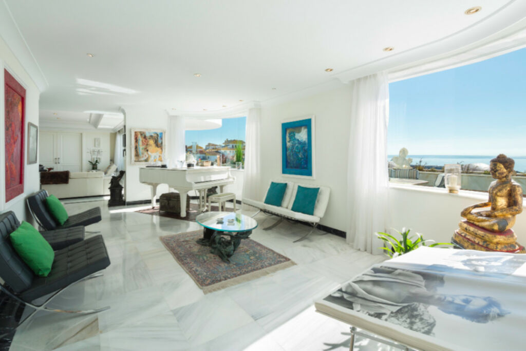 Penthouse Puerto Banús Málaga - image 3