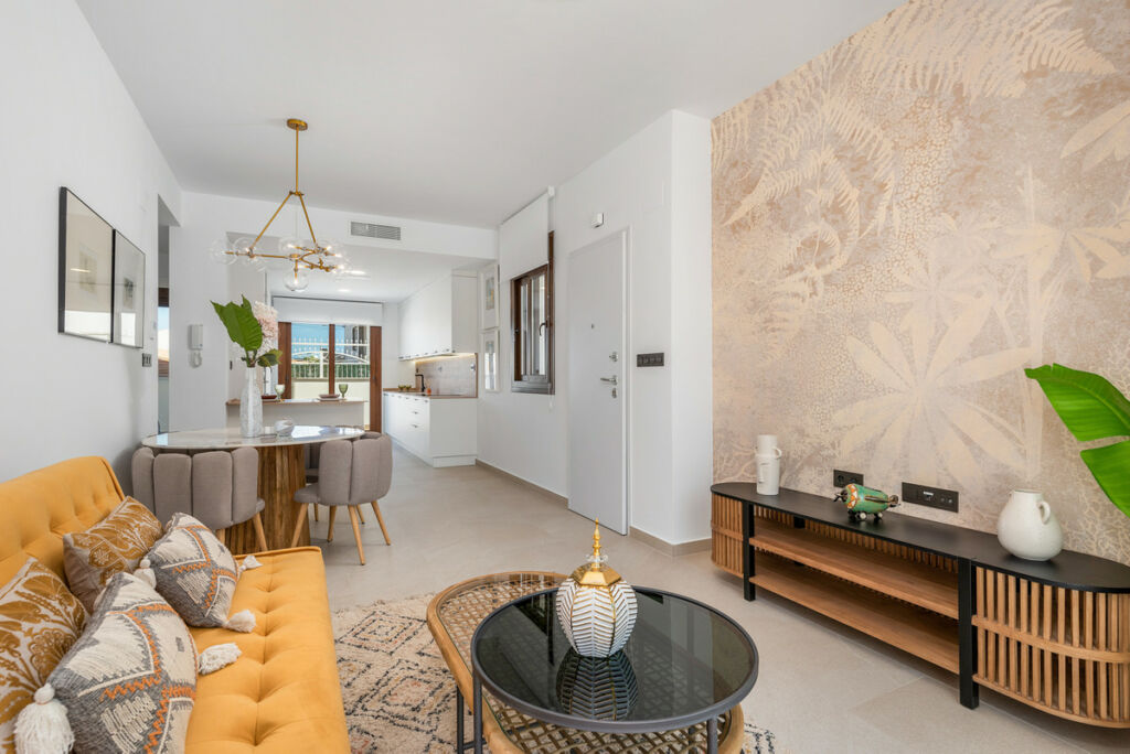 Ground Floor Apartment Torrevieja Alicante - image 3