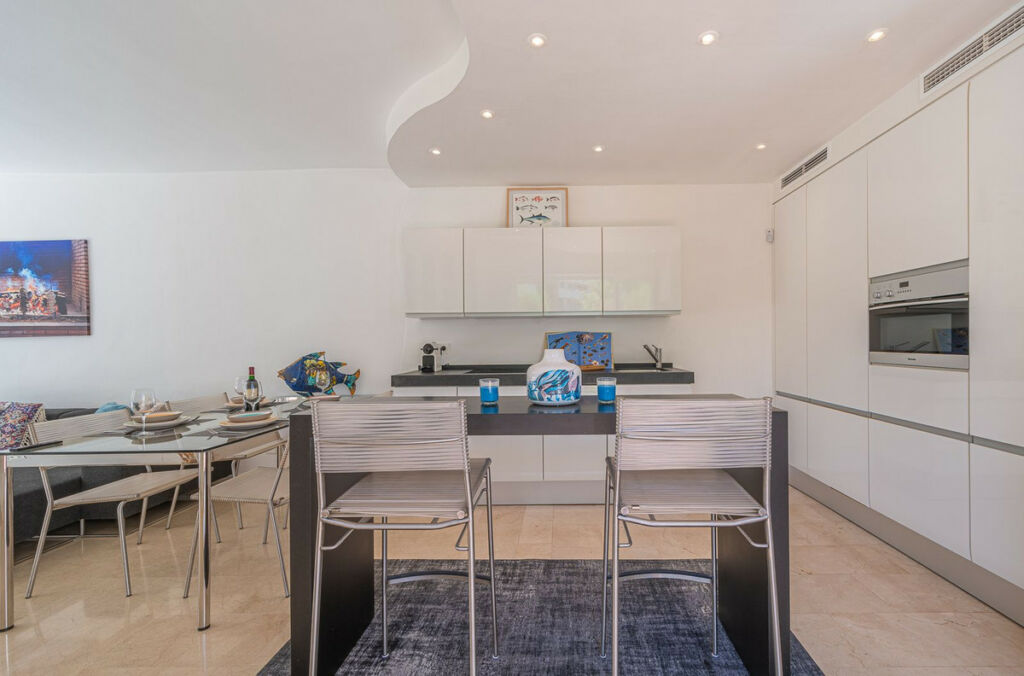 Ground Floor Apartment Marbella Málaga - image 3