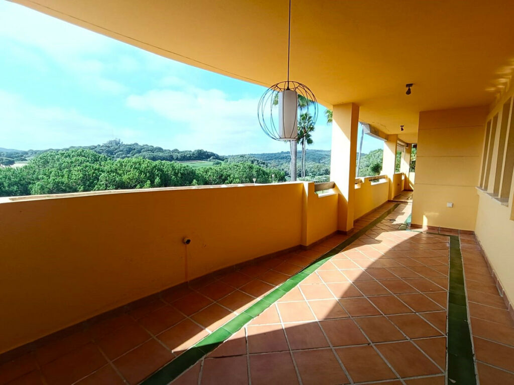 Middle Floor Apartment Sotogrande Alto Cádiz - image 17