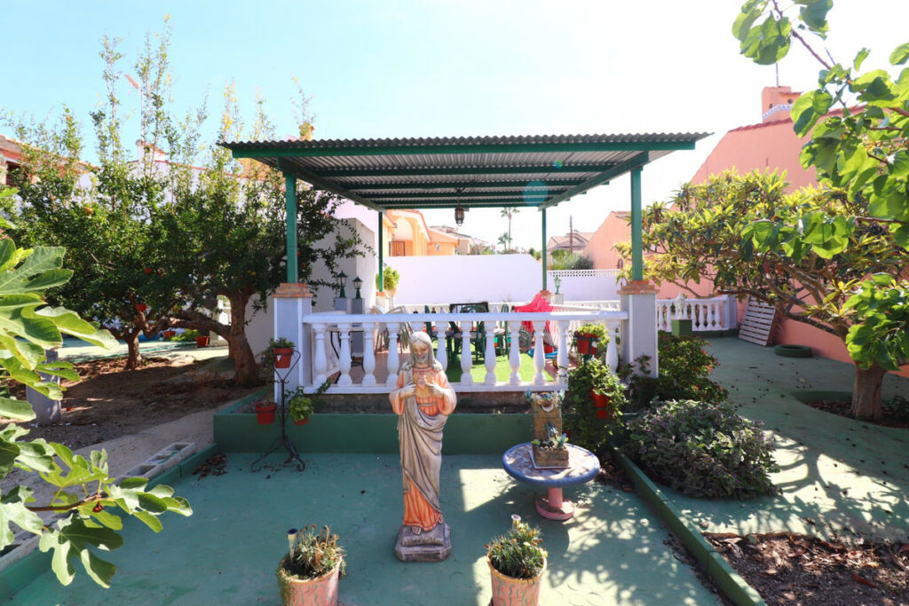 Townhouse Benijofar Alicante - image 3