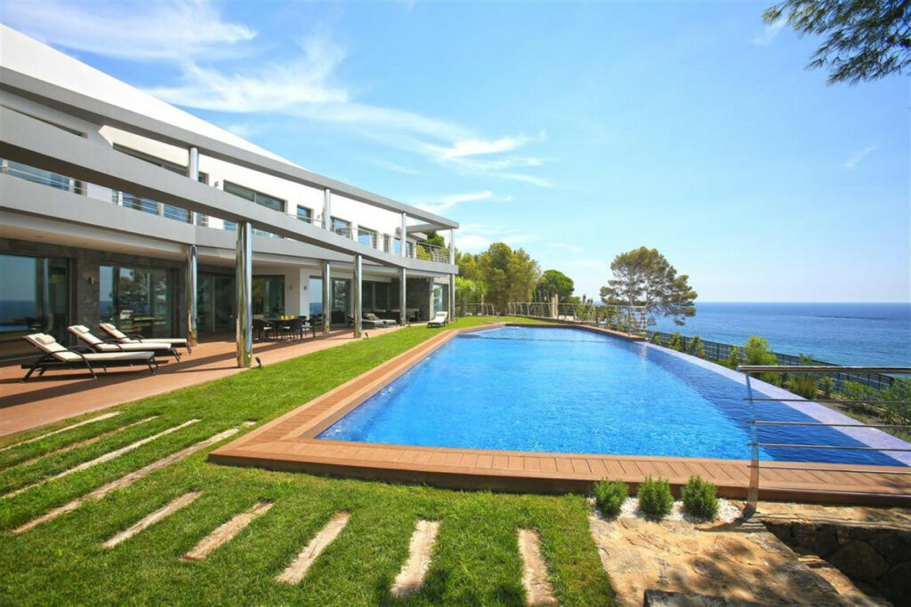 Detached Villa Altea Alicante - image 3