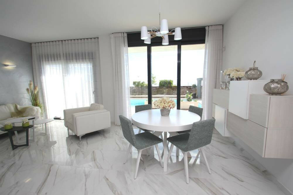 Detached Villa San Miguel de Salinas Alicante - image 3