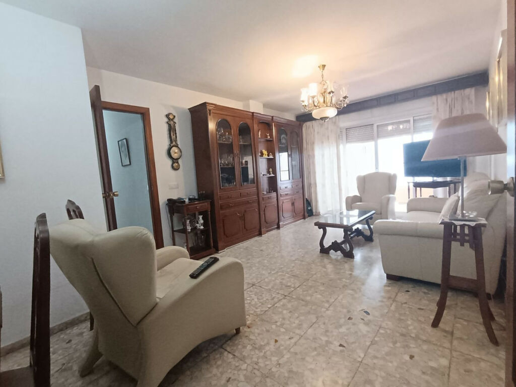 Middle Floor Apartment Marbella Málaga - image 3