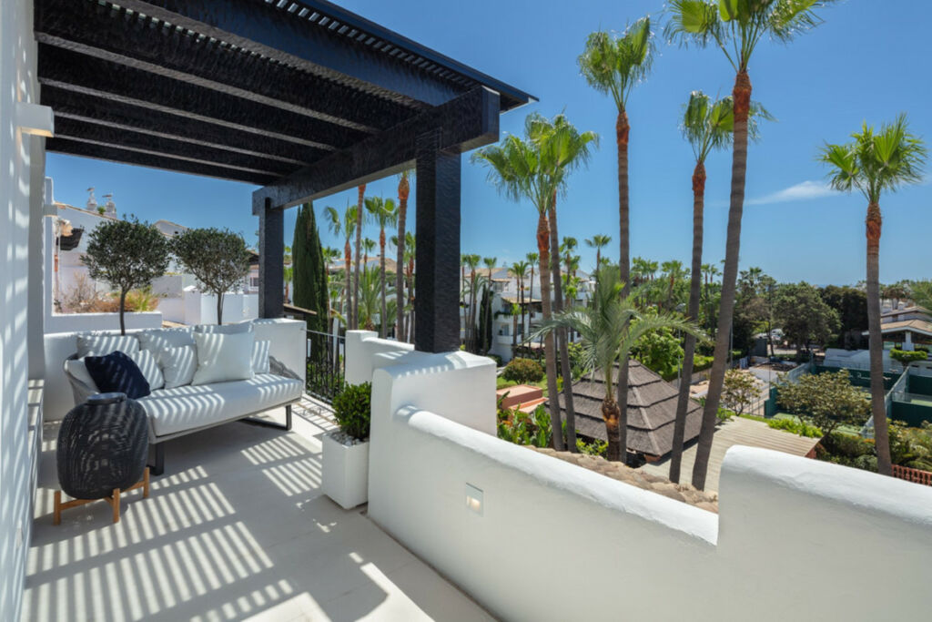 Penthouse The Golden Mile Málaga - image 3