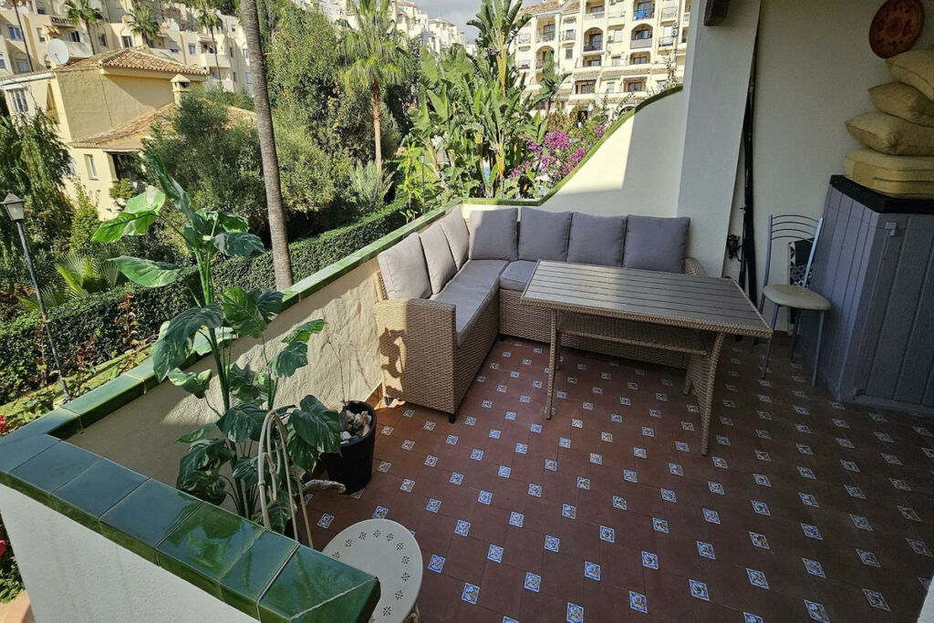 Middle Floor Apartment Riviera del Sol Málaga - image 6