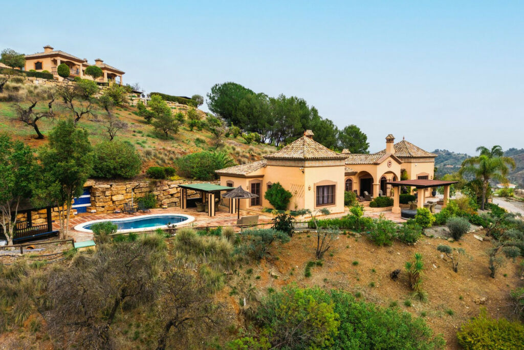 Detached Villa Monda Málaga - image 30