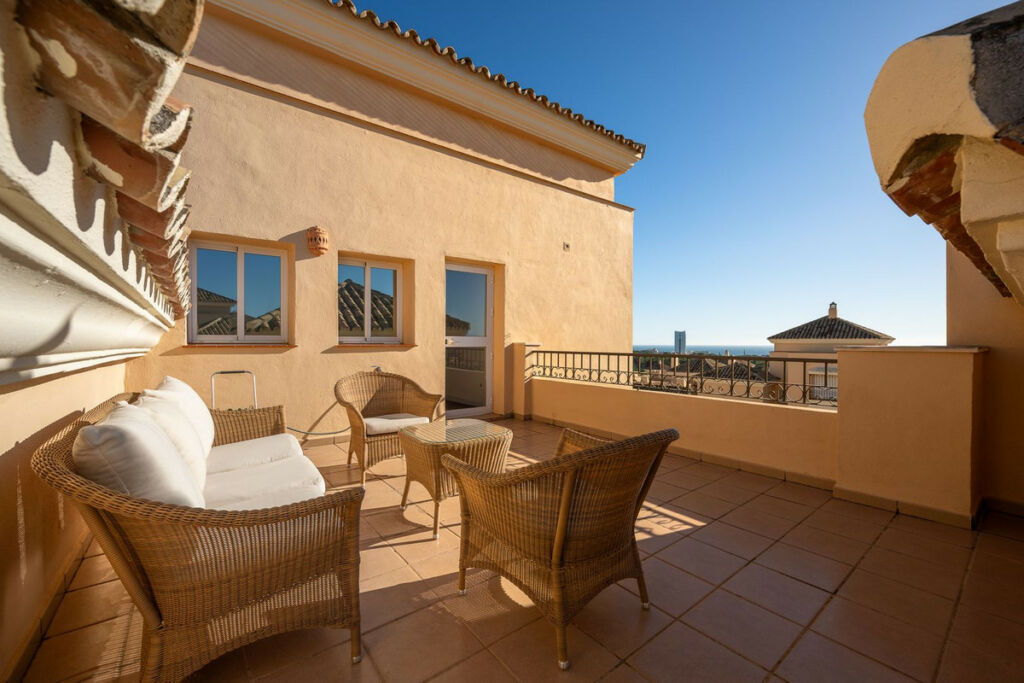 Penthouse Duplex Elviria Málaga - image 20