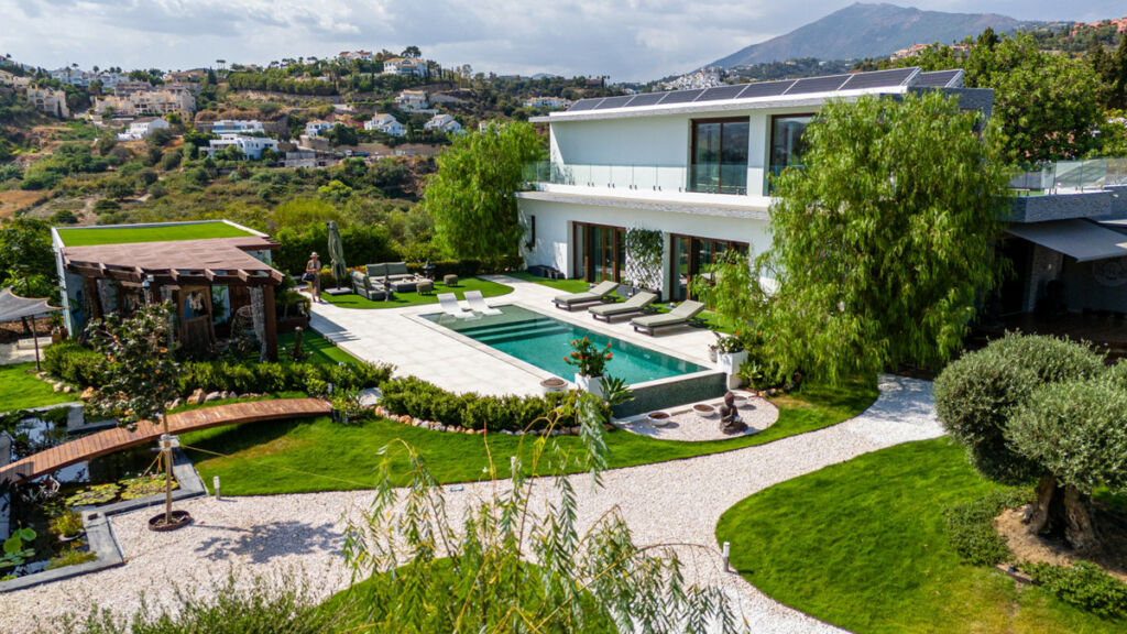 Detached Villa Benahavís Málaga - image 30