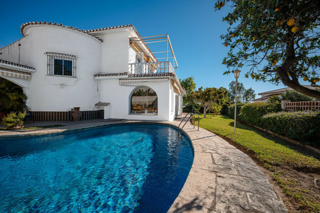 Detached Villa Benalmadena Málaga - image 30