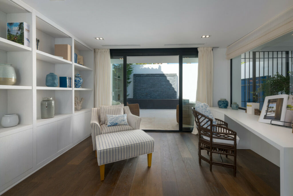 Detached Villa Nueva Andalucía Málaga - image 31
