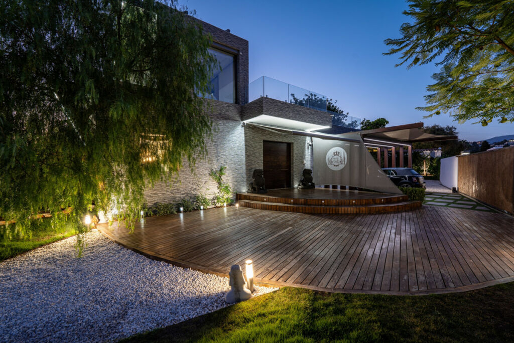 Detached Villa Benahavís Málaga - image 31