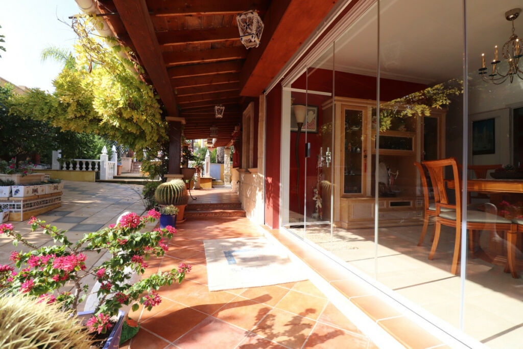 Detached Villa Algorfa Alicante - image 32