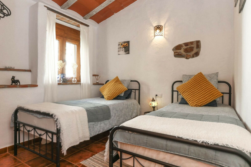 Townhouse Alozaina Málaga - image 32