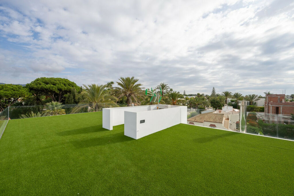 Detached Villa Marbesa Málaga - image 32