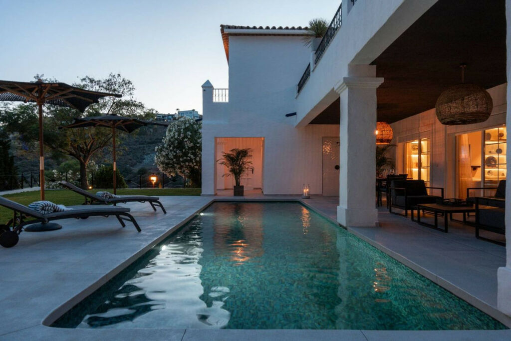 Detached Villa Benahavís Málaga - image 32