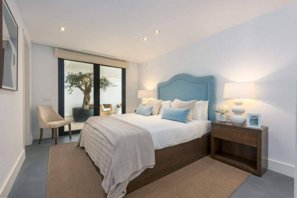 Detached Villa Nueva Andalucía Málaga - image 33