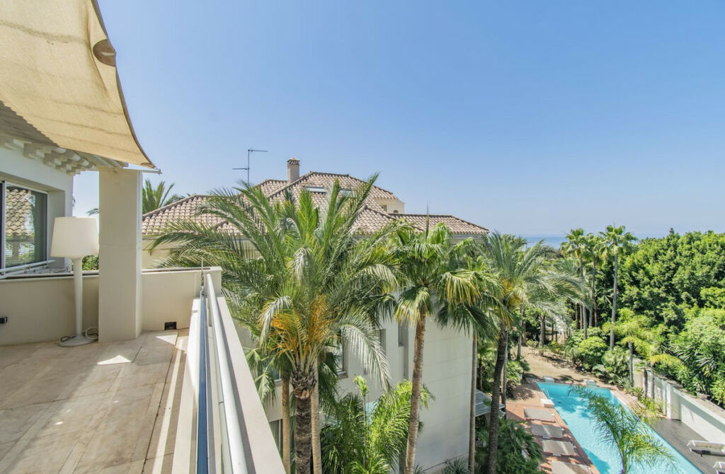 Penthouse Nagüeles Málaga - image 33