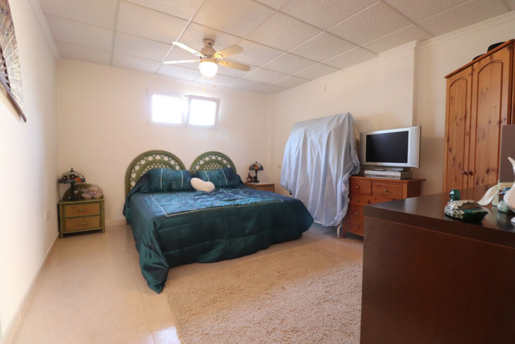 Detached Villa Algorfa Alicante - image 37