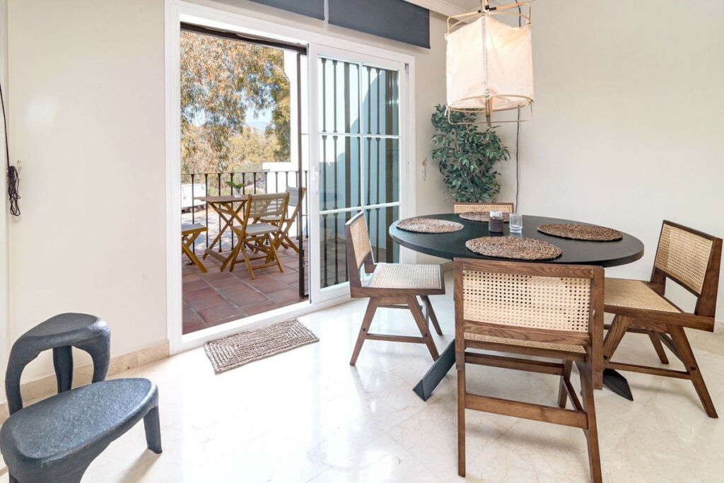 Top Floor Apartment Nueva Andalucía Málaga - image 34