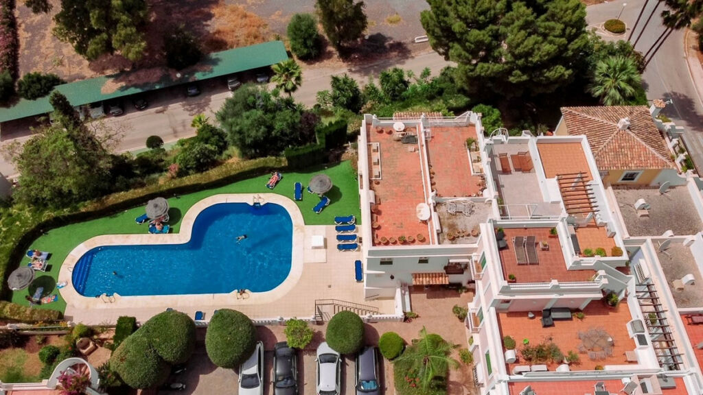 Top Floor Apartment Nueva Andalucía Málaga - image 35