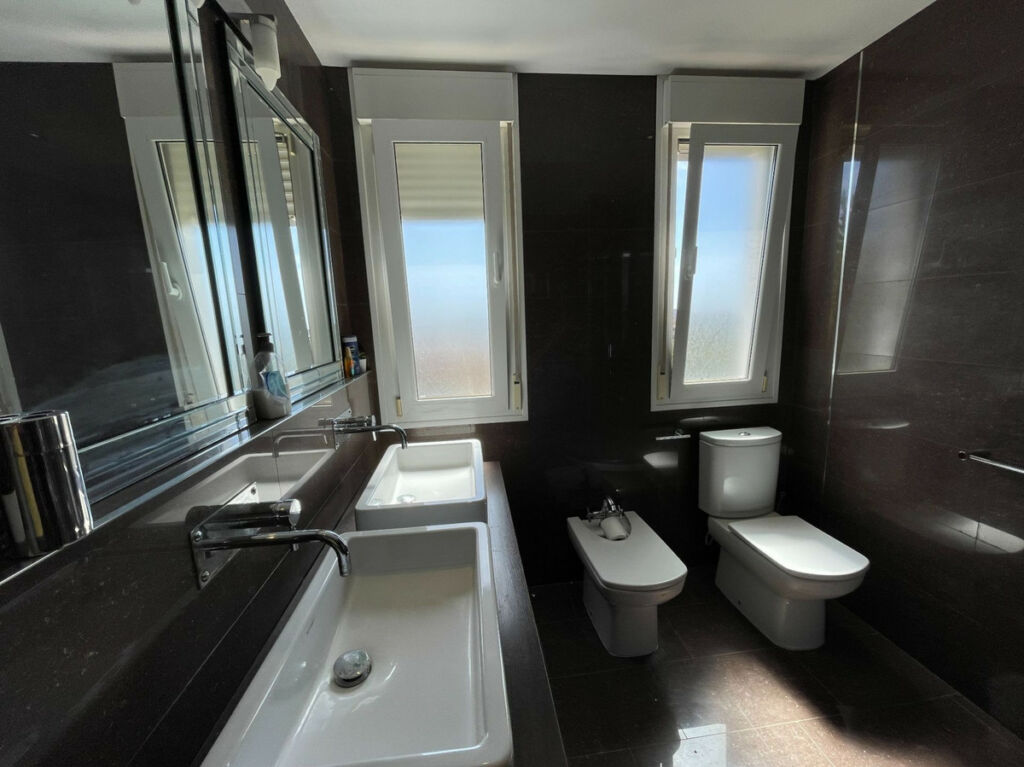 Detached Villa Monforte Del Cid Alicante - image 36
