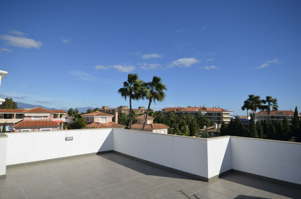 Detached Villa Manilva Málaga - image 36