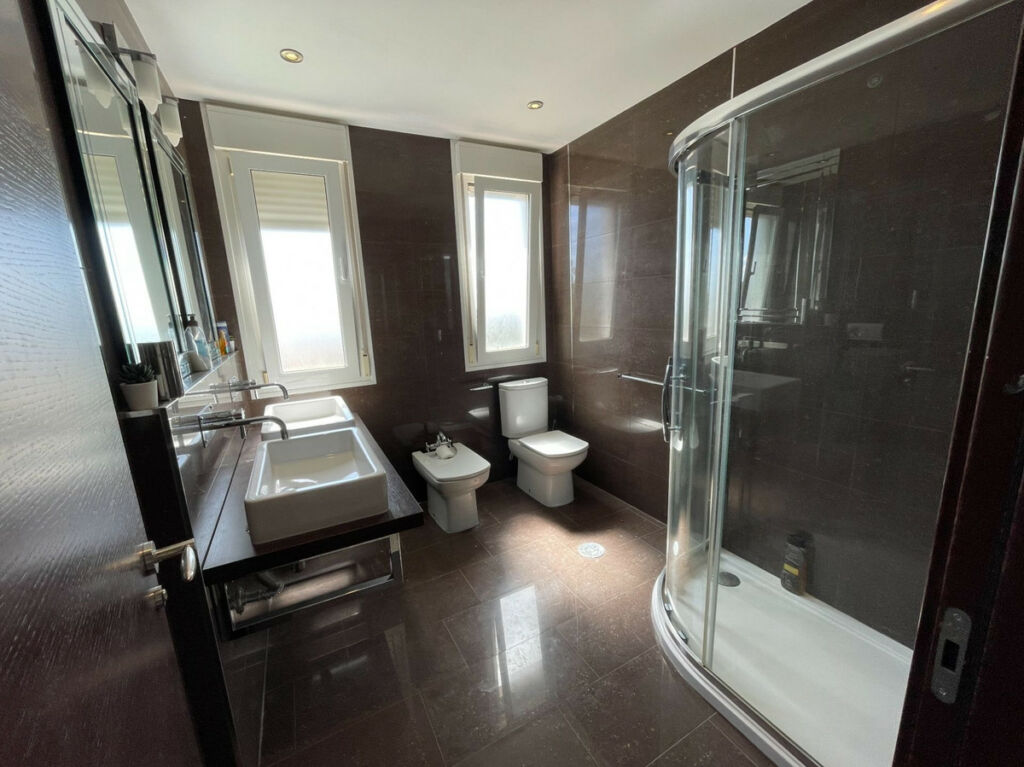 Detached Villa Monforte Del Cid Alicante - image 37