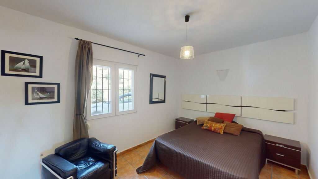 Detached Villa Benajarafe Málaga - image 37