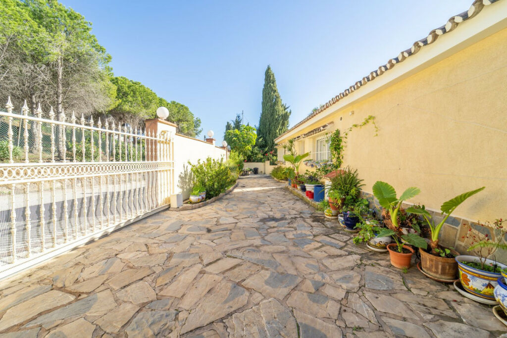 Detached Villa Benalmadena Costa Málaga - image 38