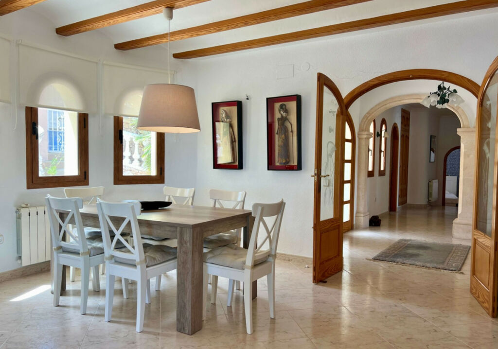 Detached Villa Calpe Alicante - image 4