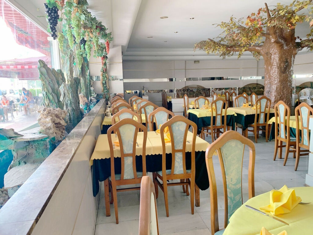 Restaurant Calahonda Málaga - image 4