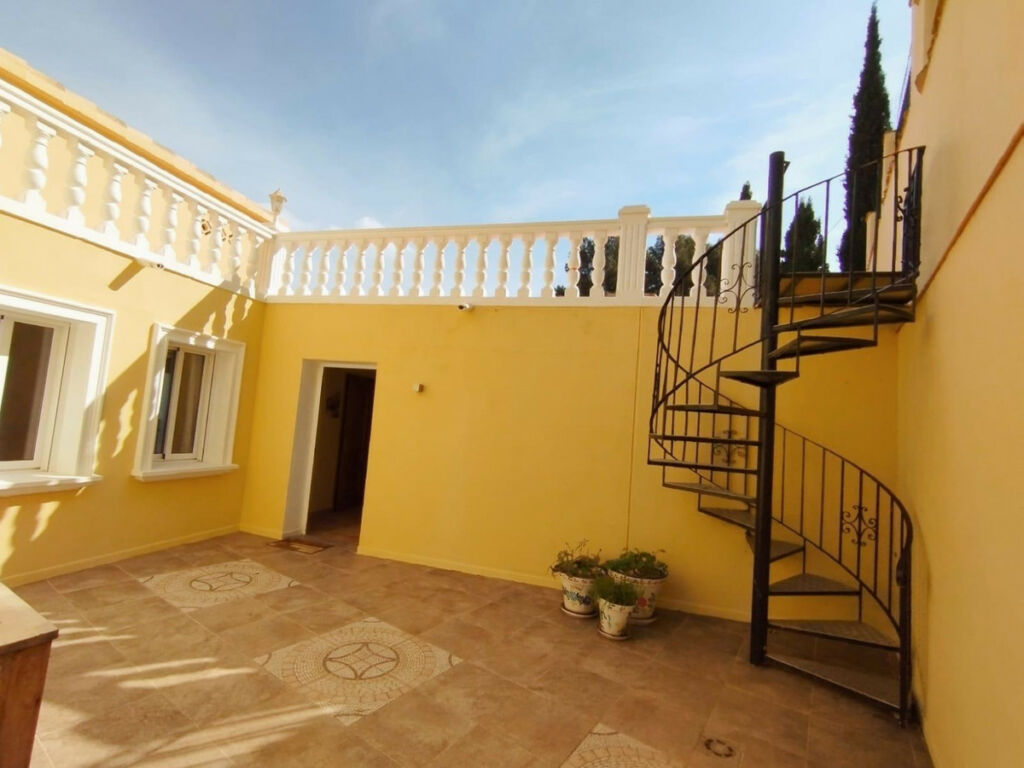 Bungalow Calpe Alicante - image 4