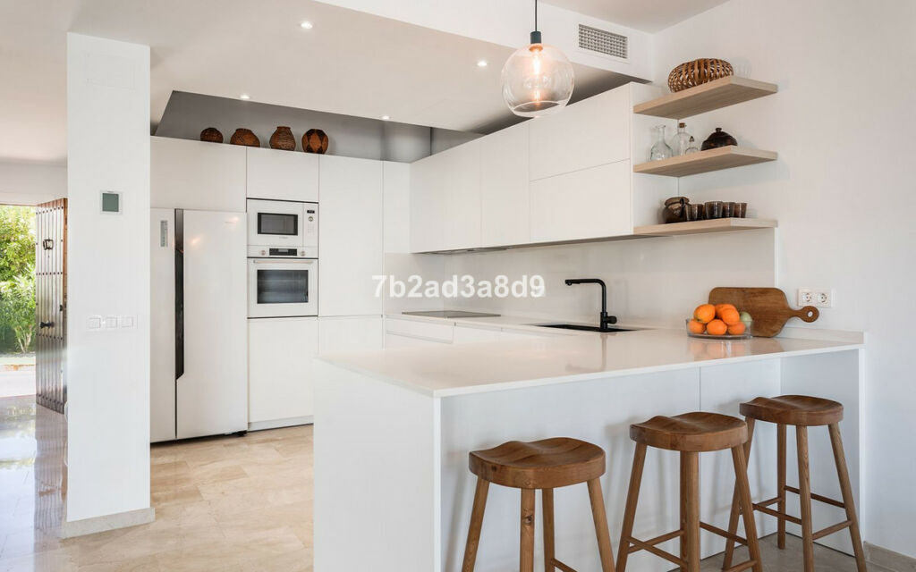 Townhouse La Quinta Málaga - image 4