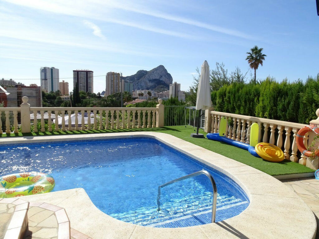 Detached Villa Calpe Alicante - image 4