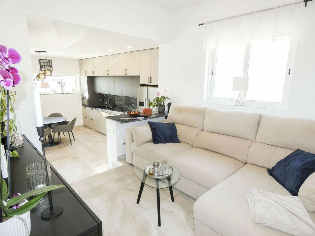 Detached Villa Ciudad Quesada Alicante - image 6