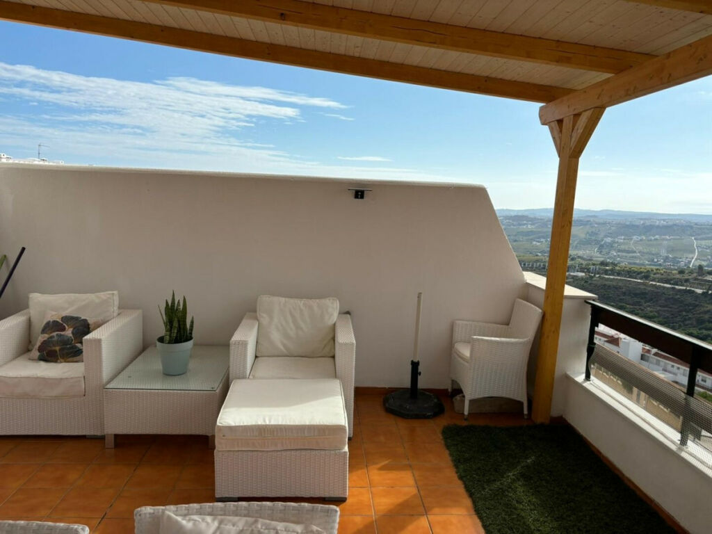 Penthouse Casares Málaga - image 4